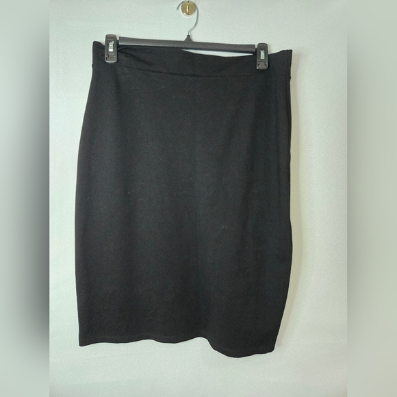 Urban Coco Black Pencil Skirt Size 2XL - Picture 1 of 5
